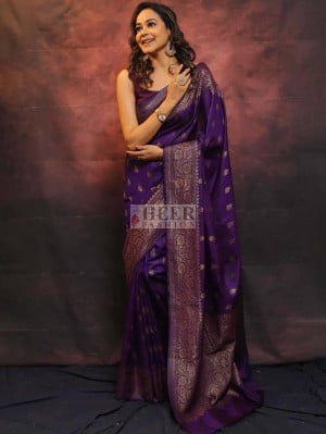 Banarasi Lichi Silk Saree With Jacquard Weaving Work