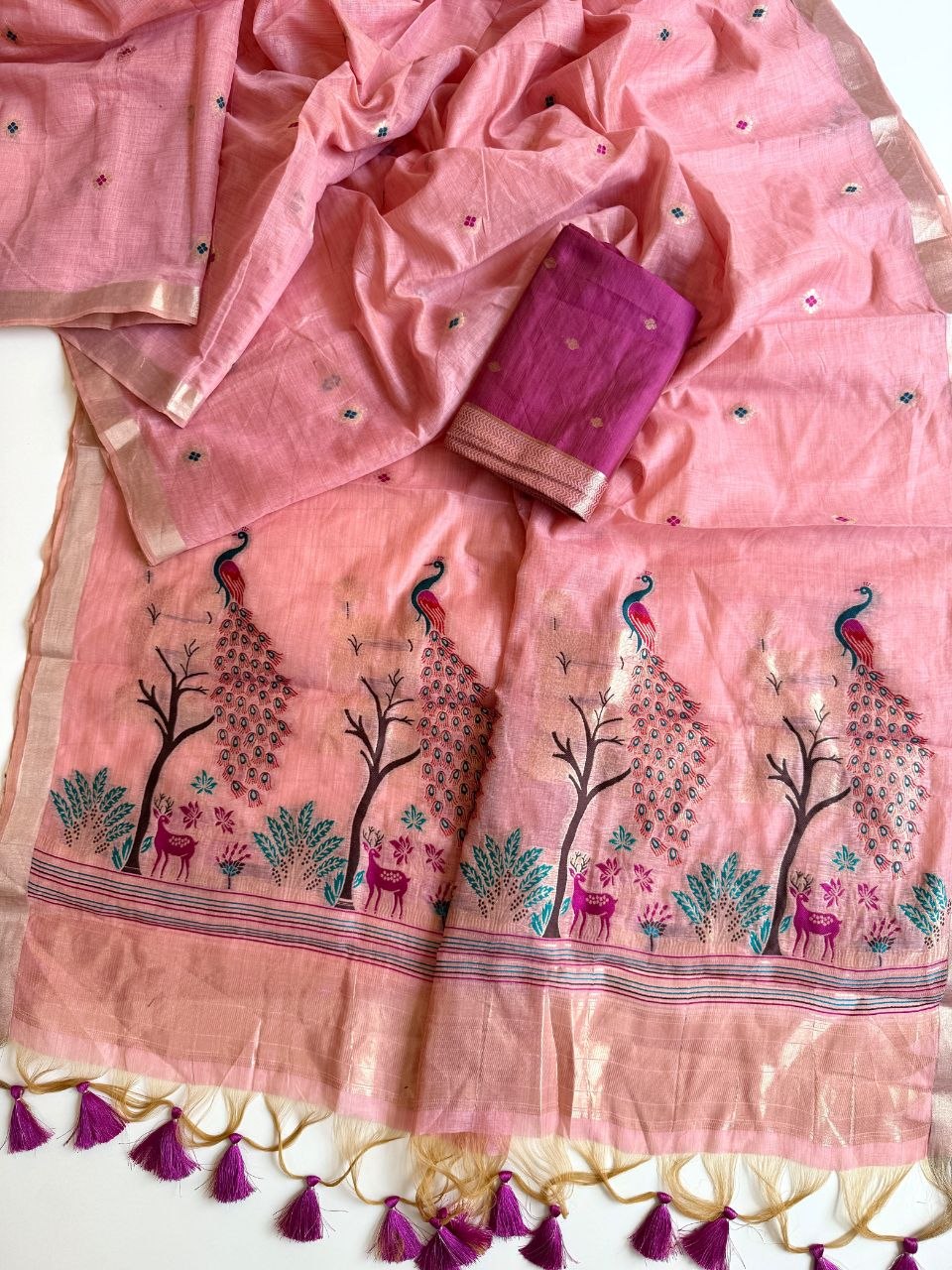 Chanderi Silk Saree With Thread Weaving Work