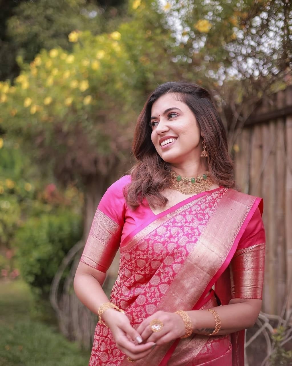 Pink Color Soft Banarasi Lichi Silk Saree With Jacquard Weaving Work