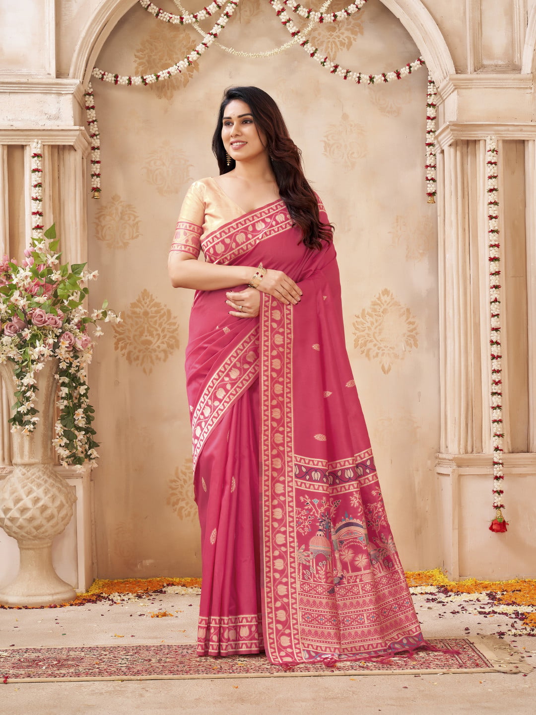 Soft Banglori Handloom Raw Silk Saree With Meenakari Weaving Work