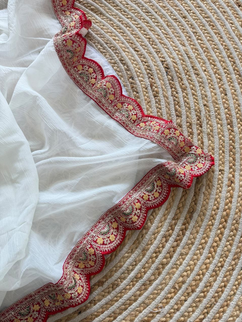 White Color Soft Crunchy Chiffon Saree With Thread Embroidery Work