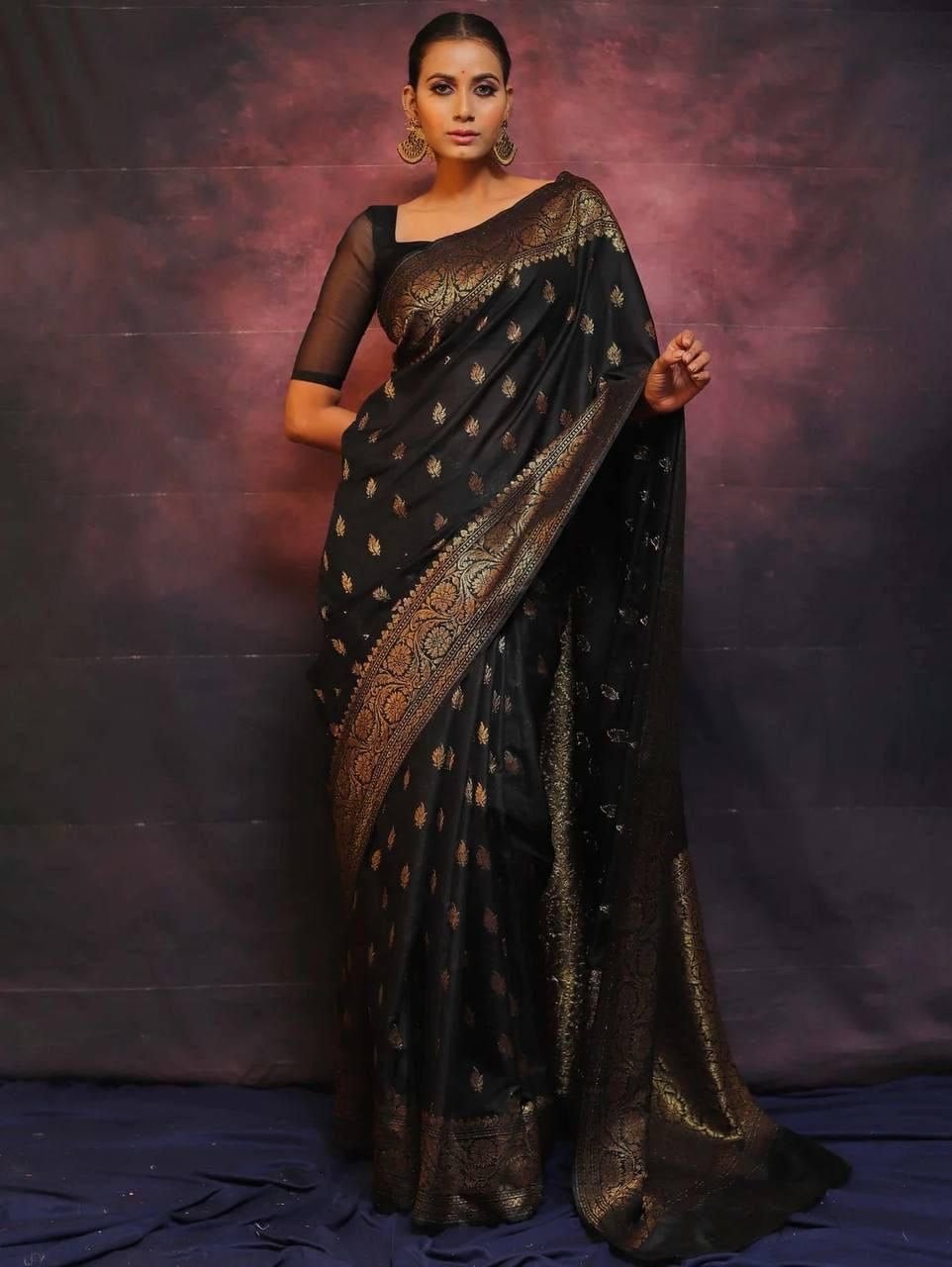 Banarasi Lichi Silk Saree With Jacquard Weaving Work